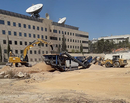 אחים אבו חאמד לעבודות עפר ופיתוח בע"מ